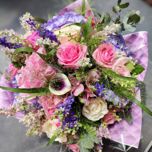 Bouquet rond pastel rose et bleu